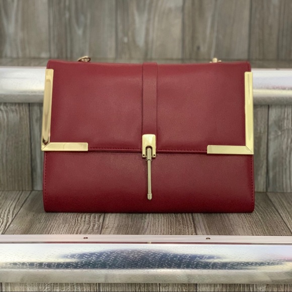 JustFab Handbags - Just Fab | Burgundy Crossbody Bag